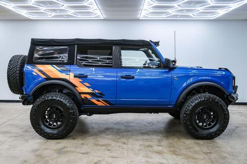 2023 Ford Bronco Black Diamond