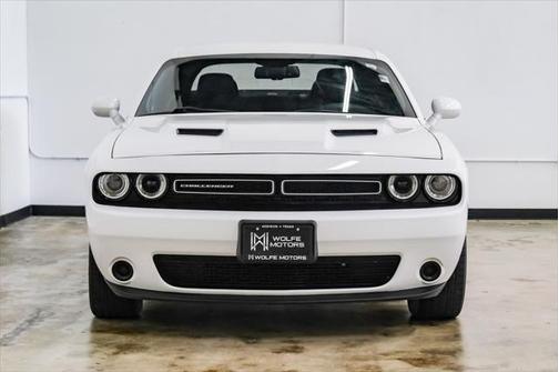 2016 Dodge Challenger SXT