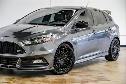 2018 Ford Focus ST