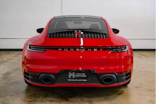2022 Porsche 911 Carrera