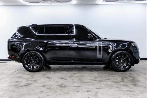 2024 Land Rover Range Rover P400 SE