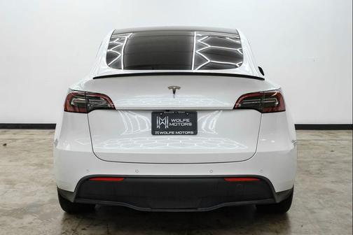 2021 Tesla Model Y Standard Range Rear-Wheel Drive