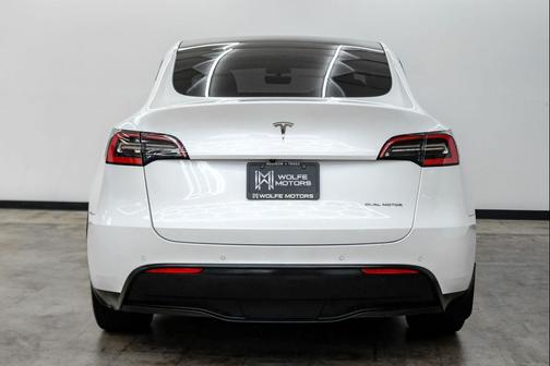 White 2021 Tesla Model Y Long Range Dual Motor All-Wheel Drive