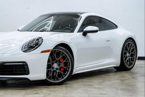 2020 Porsche 911 Carrera 4S