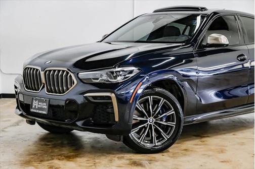 2022 BMW X6 M50i