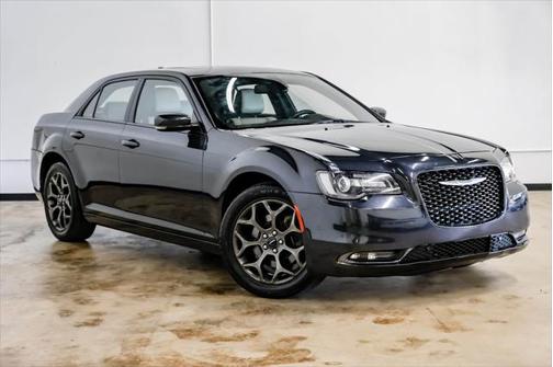 2018 Chrysler 300 S