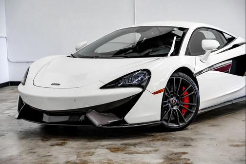 2017 McLaren 570S Base