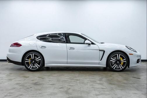 2014 Porsche Panamera 4