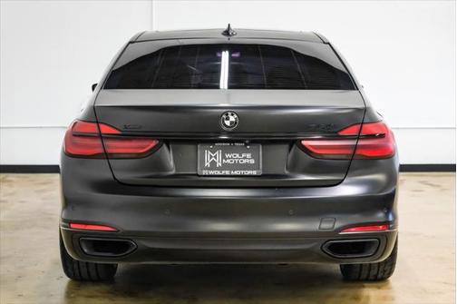 2016 BMW 750 i xDrive