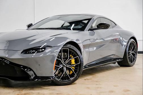 2022 Aston Martin Vantage Base