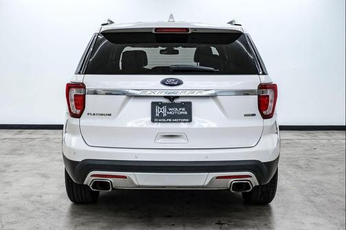 2017 Ford Explorer Platinum