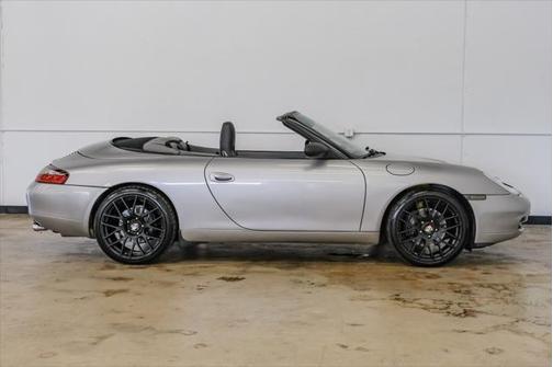 2000 Porsche 911 Carrera