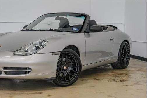 2000 Porsche 911 Carrera
