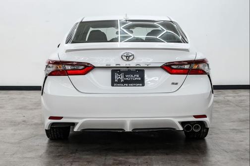 Super White 2021 Toyota Camry SE
