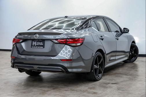 Gun Metallic/Super Black 2021 Nissan Sentra SR