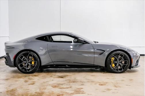 2022 Aston Martin Vantage Coupe