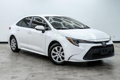 White 2021 Toyota Corolla LE