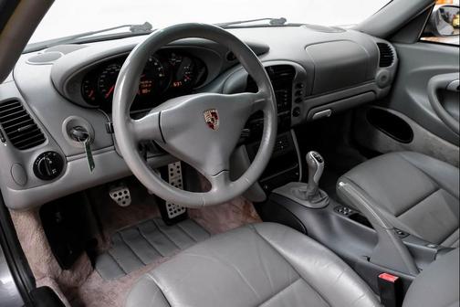 2003 Porsche 911 Carrera