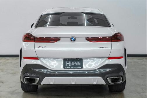 2024 BMW X6 xDrive40i