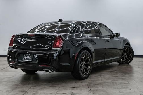 Gloss Black 2017 Chrysler 300 S