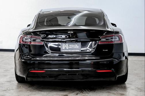2021 Tesla Model S Plaid
