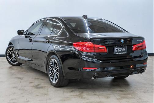 2019 BMW 530 530i