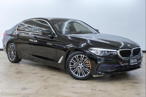2019 BMW 530 530i