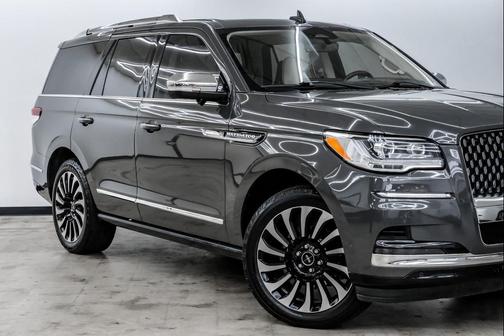 2022 Lincoln Navigator Black Label