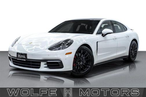 2019 Porsche Panamera 4