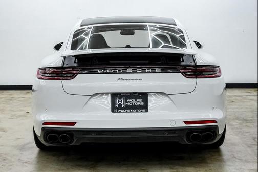 2019 Porsche Panamera 4