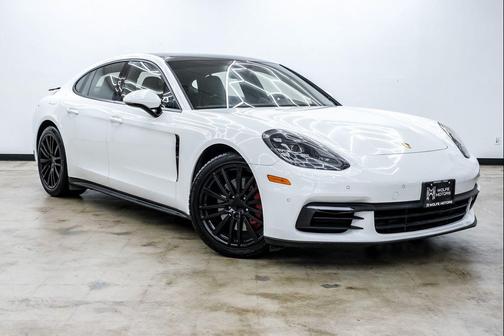 2019 Porsche Panamera 4