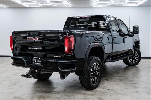 2022 GMC Sierra 2500 AT4