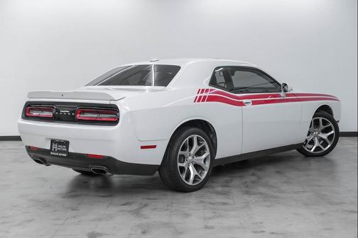 2015 Dodge Challenger SXT Plus