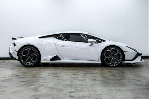 2023 Lamborghini Huracan Tecnica Coupe