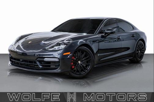 2019 Porsche Panamera GTS
