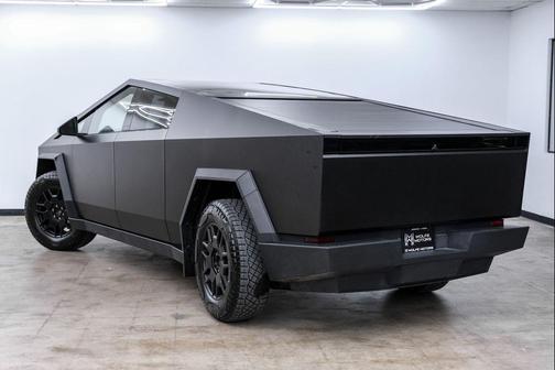 2024 Tesla Cybertruck All-Wheel Drive