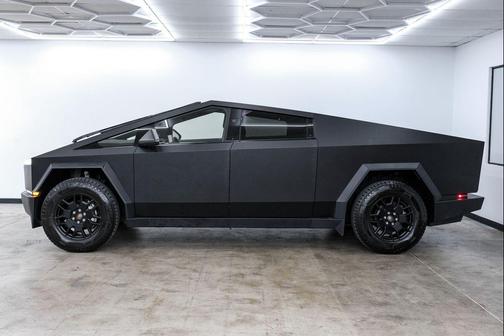 2024 Tesla Cybertruck All-Wheel Drive