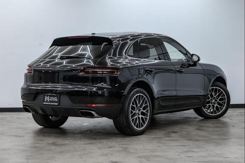 2017 Porsche Macan Macan