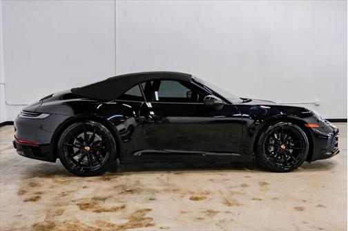 2022 Porsche 911 Carrera
