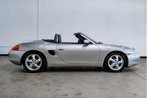 2000 Porsche Boxster Base