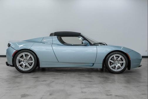 2010 Tesla Roadster Base