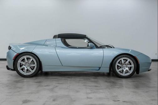 2010 Tesla Roadster Base