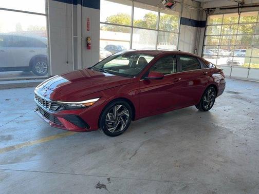 2025 Hyundai ELANTRA SEL Convenience