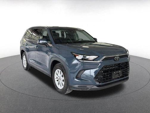 2025 Toyota Grand Highlander LE