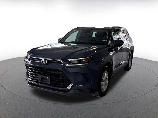 2025 Toyota Grand Highlander LE