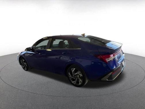 2025 Hyundai ELANTRA HEV Limited