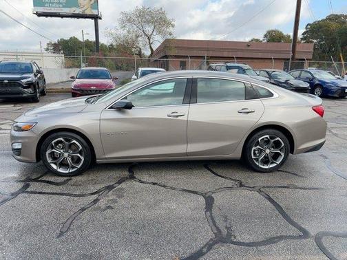 2024 Chevrolet Malibu LT