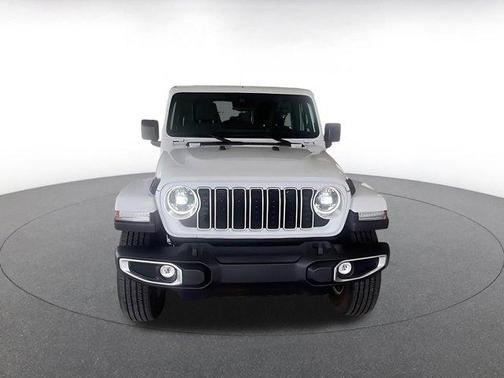 Bright White Clearcoat 2025 Jeep Wrangler Sahara