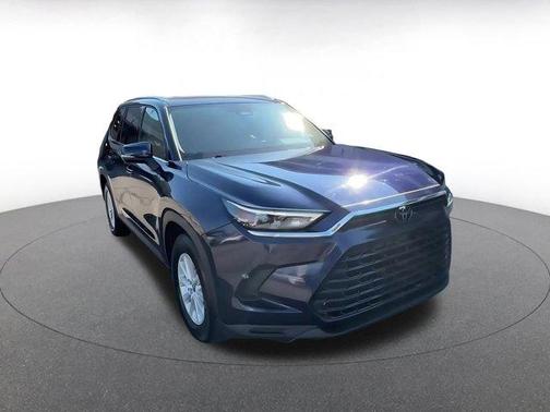 2025 Toyota Grand Highlander LE