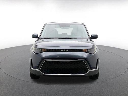 Gravity Gray 2025 Kia Soul LX